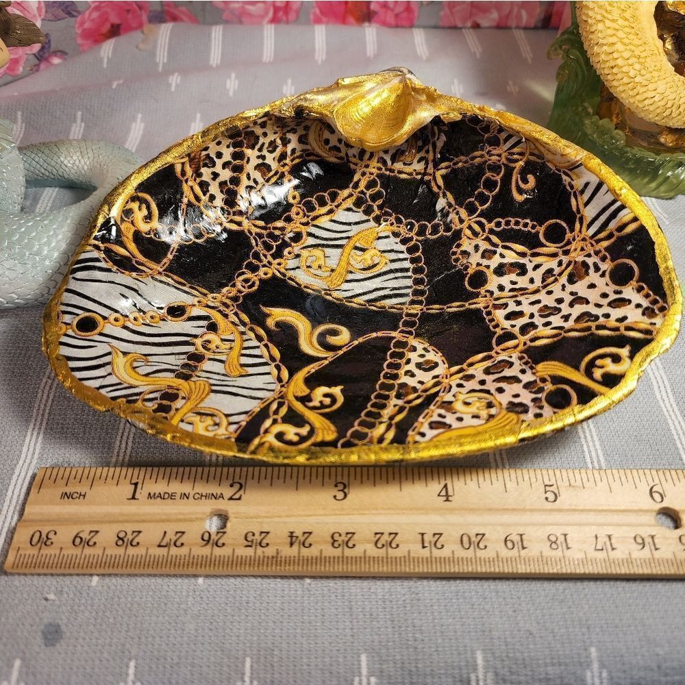 Decoupage clam shell - Picture 4 of 7